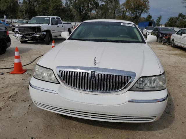 Photo 4 VIN: 1LNHM81V87Y602376 - LINCOLN TOWNCAR 