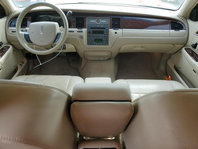 Photo 7 VIN: 1LNHM81V87Y602376 - LINCOLN TOWNCAR 