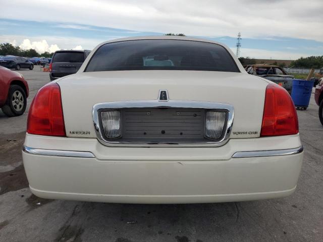 Photo 5 VIN: 1LNHM81V87Y608937 - LINCOLN TOWN CAR S 