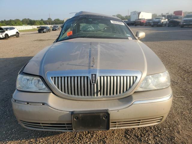 Photo 4 VIN: 1LNHM81V96Y642111 - LINCOLN TOWN CAR S 