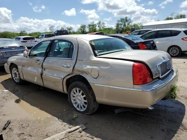 Photo 1 VIN: 1LNHM81V97Y600443 - LINCOLN TOWN CAR S 