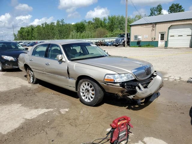 Photo 3 VIN: 1LNHM81V97Y600443 - LINCOLN TOWN CAR S 