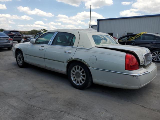 Photo 1 VIN: 1LNHM81V97Y604850 - LINCOLN TOWNCAR 