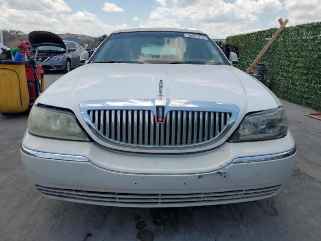 Photo 4 VIN: 1LNHM81V97Y604850 - LINCOLN TOWNCAR 