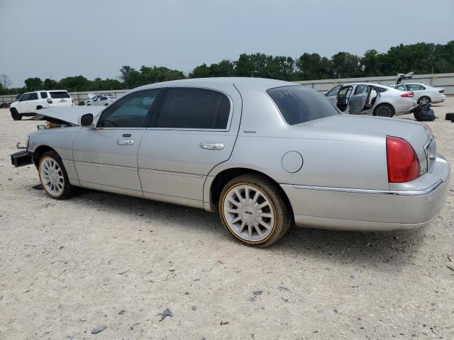 Photo 1 VIN: 1LNHM81VX7Y617073 - LINCOLN TOWNCAR 