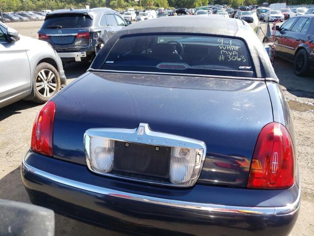 Photo 5 VIN: 1LNHM81W01Y669554 - LINCOLN TOWNCAR 