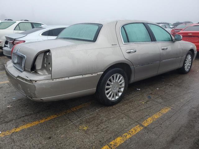 Photo 2 VIN: 1LNHM81W03Y648058 - LINCOLN TOWNCAR 