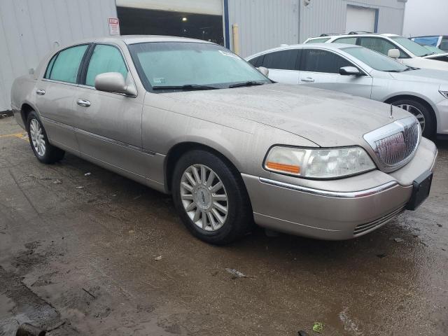 Photo 3 VIN: 1LNHM81W03Y648058 - LINCOLN TOWNCAR 