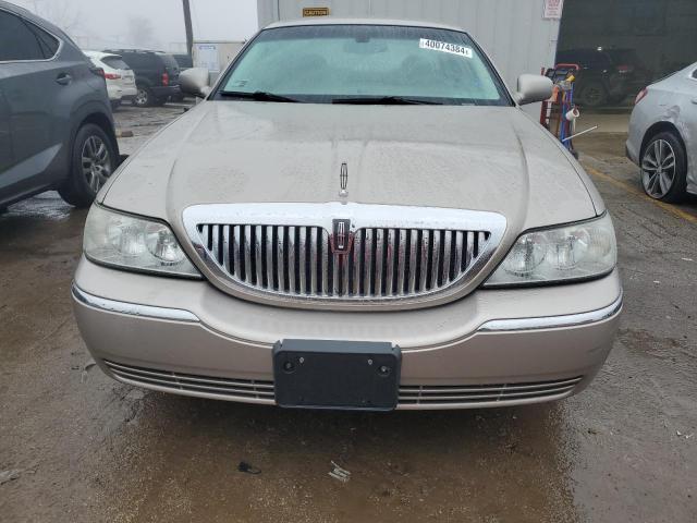 Photo 4 VIN: 1LNHM81W03Y648058 - LINCOLN TOWNCAR 