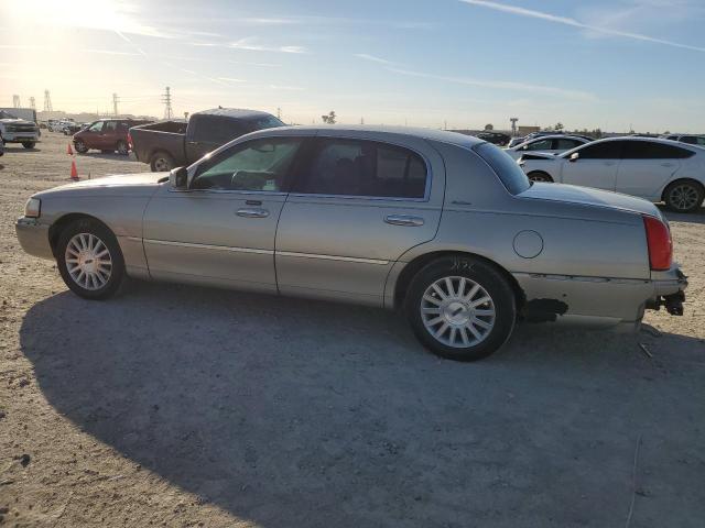 Photo 1 VIN: 1LNHM81W04Y650717 - LINCOLN TOWN CAR 