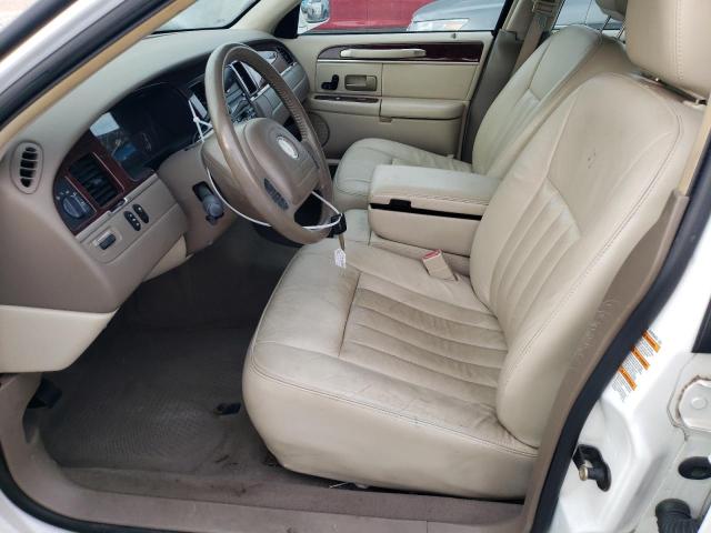 Photo 6 VIN: 1LNHM81W04Y681871 - LINCOLN TOWN CAR E 