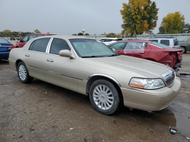 Photo 3 VIN: 1LNHM81W05Y611644 - LINCOLN TOWNCAR 