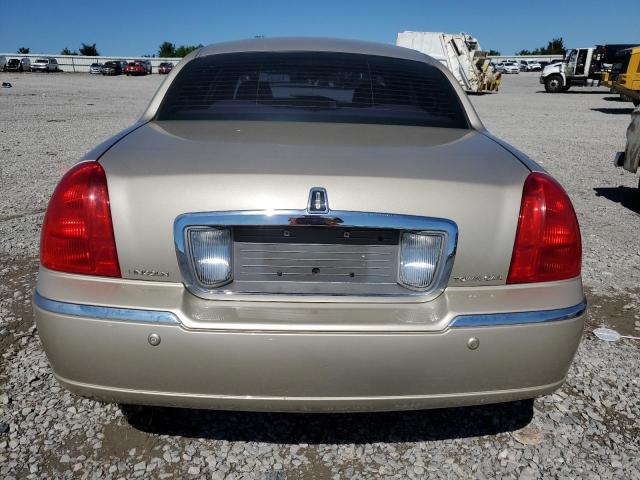 Photo 5 VIN: 1LNHM81W05Y621994 - LINCOLN TOWNCAR 