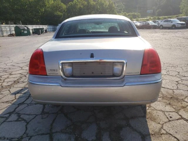 Photo 5 VIN: 1LNHM81W06Y608468 - LINCOLN TOWN CAR S 