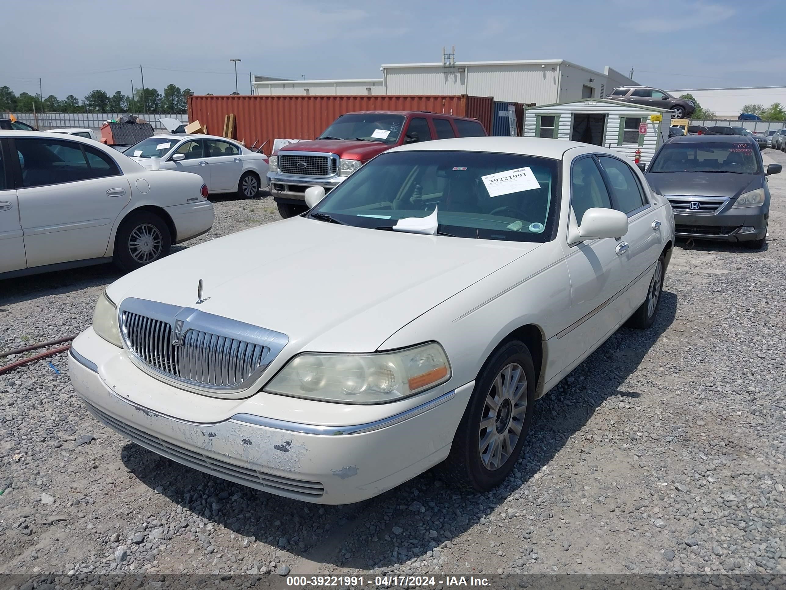 Photo 5 VIN: 1LNHM81W06Y642247 - LINCOLN TOWN CAR 