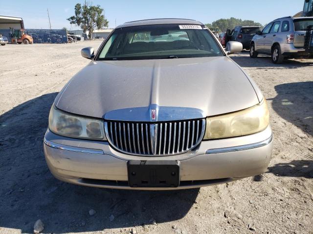 Photo 4 VIN: 1LNHM81W0XY665335 - LINCOLN TOWNCAR 