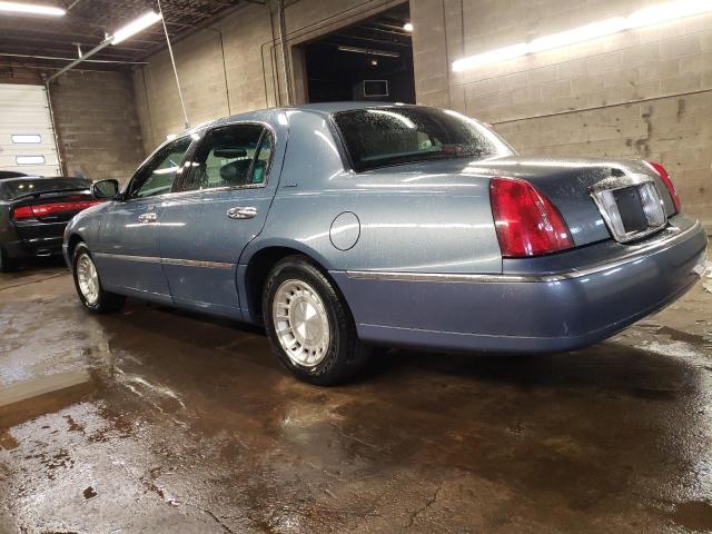 Photo 1 VIN: 1LNHM81W0YY869165 - LINCOLN TOWN CAR E 