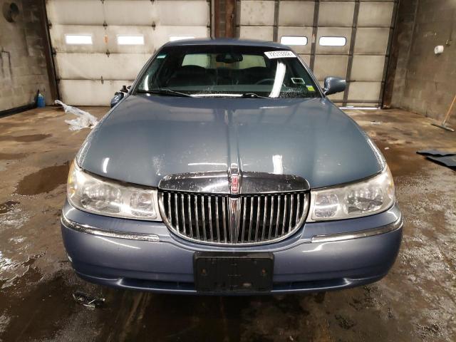 Photo 4 VIN: 1LNHM81W0YY869165 - LINCOLN TOWN CAR E 