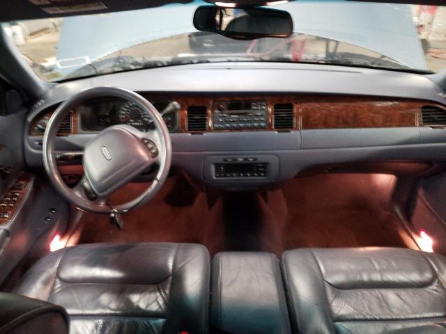 Photo 7 VIN: 1LNHM81W0YY869165 - LINCOLN TOWN CAR E 