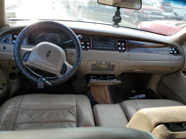 Photo 7 VIN: 1LNHM81W0YY894406 - LINCOLN TOWN CAR E 