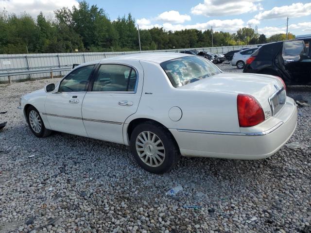 Photo 1 VIN: 1LNHM81W13Y625534 - LINCOLN TOWN CAR E 