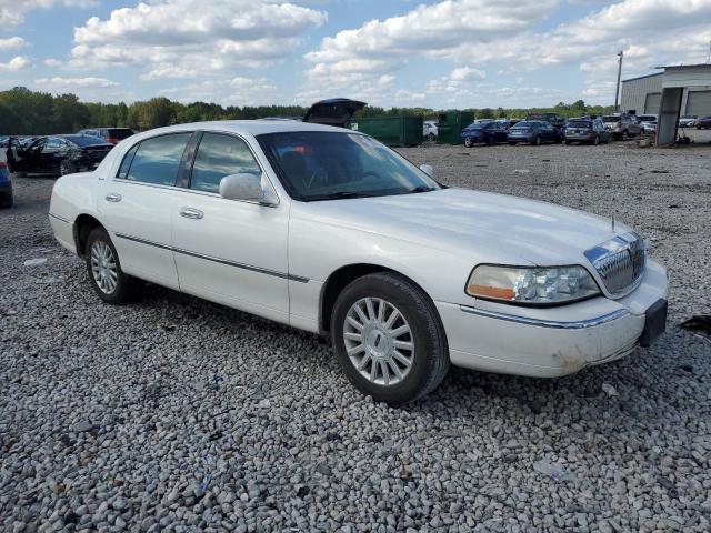 Photo 3 VIN: 1LNHM81W13Y625534 - LINCOLN TOWN CAR E 