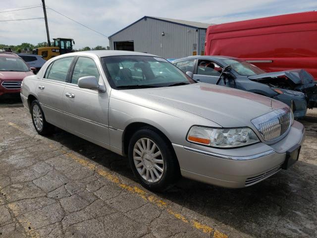 Photo 3 VIN: 1LNHM81W13Y700894 - LINCOLN TOWNCAR 