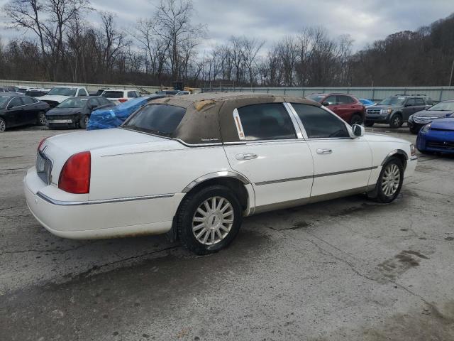 Photo 2 VIN: 1LNHM81W14Y619797 - LINCOLN TOWN CAR E 