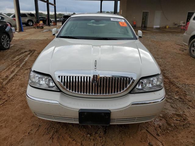 Photo 4 VIN: 1LNHM81W14Y664576 - LINCOLN TOWN CAR E 