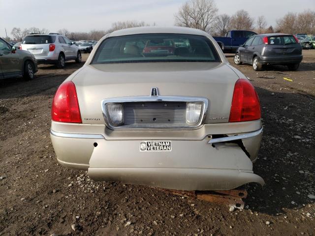 Photo 5 VIN: 1LNHM81W14Y667459 - LINCOLN TOWN CAR E 