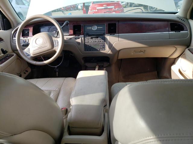 Photo 7 VIN: 1LNHM81W14Y667459 - LINCOLN TOWN CAR E 