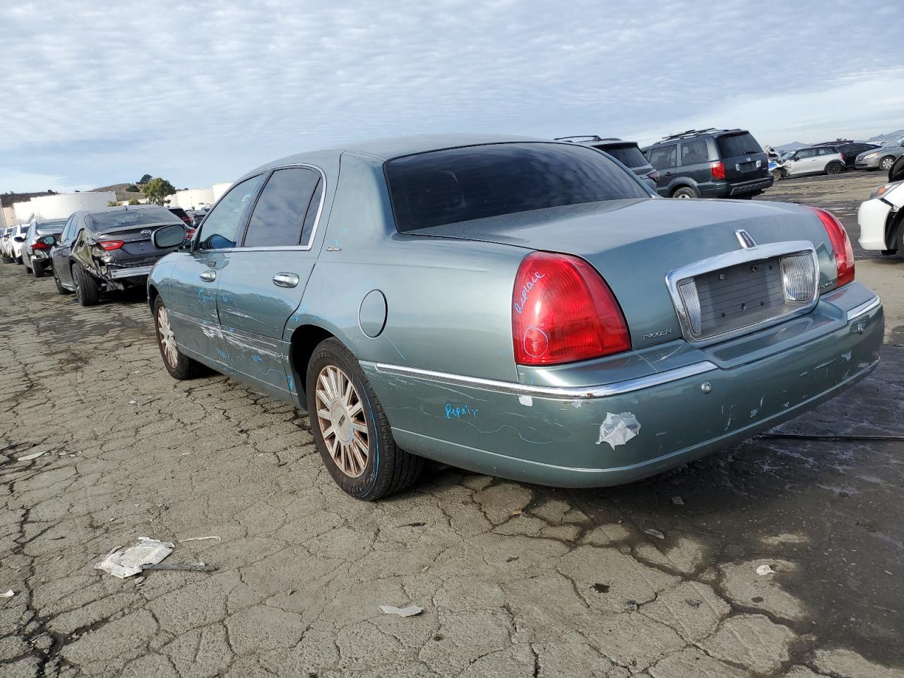 Photo 1 VIN: 1LNHM81W14Y667848 - LINCOLN TOWN CAR 