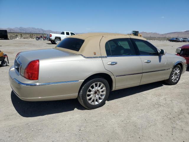 Photo 2 VIN: 1LNHM81W16Y615879 - LINCOLN TOWN CAR S 