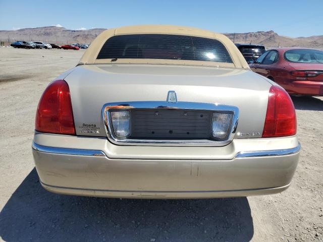 Photo 5 VIN: 1LNHM81W16Y615879 - LINCOLN TOWN CAR S 