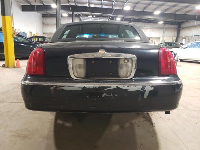 Photo 5 VIN: 1LNHM81W1XY637219 - LINCOLN TOWN CAR E 