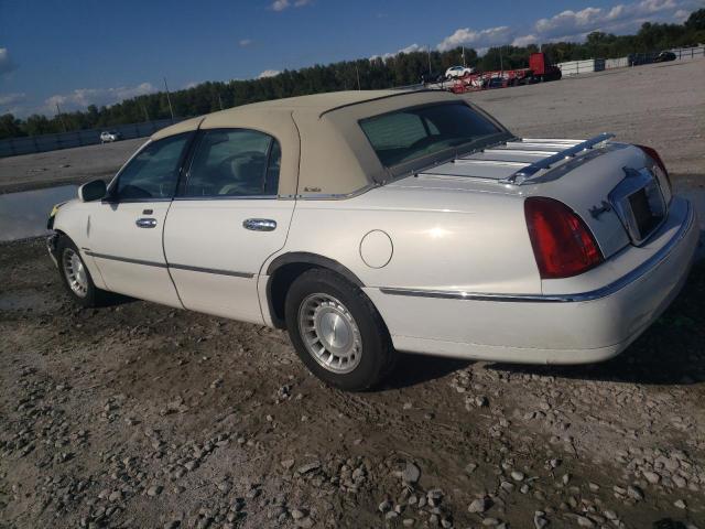 Photo 1 VIN: 1LNHM81W22Y603539 - LINCOLN TOWNCAR 