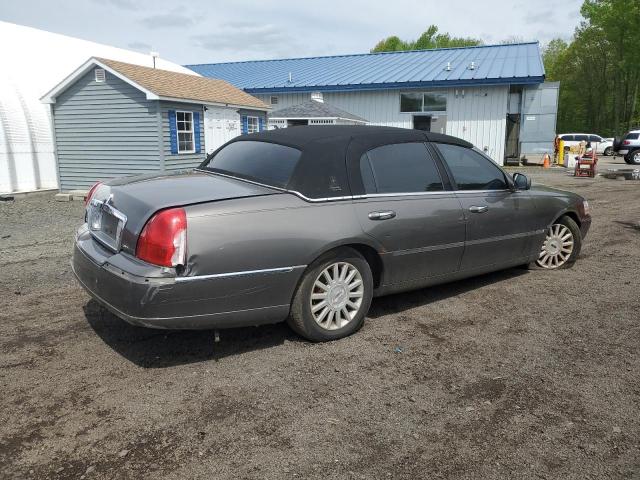 Photo 2 VIN: 1LNHM81W23Y622898 - LINCOLN TOWN CAR E 