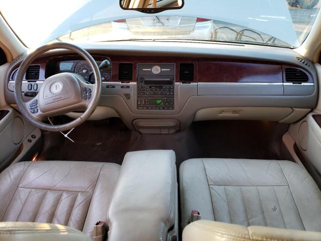 Photo 7 VIN: 1LNHM81W24Y607464 - LINCOLN TOWN CAR E 