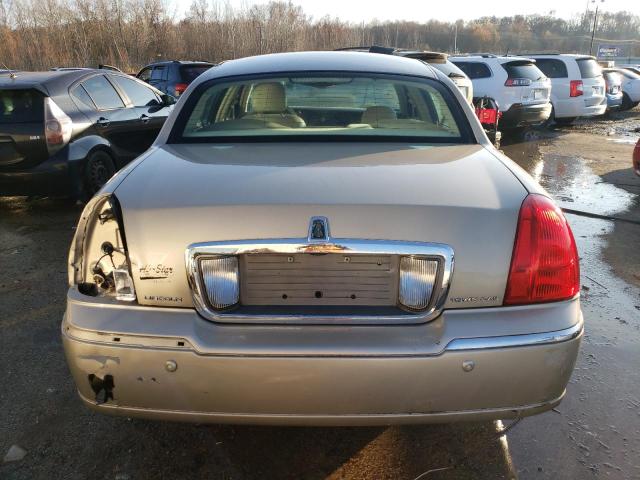 Photo 5 VIN: 1LNHM81W25Y658514 - LINCOLN TOWNCAR 