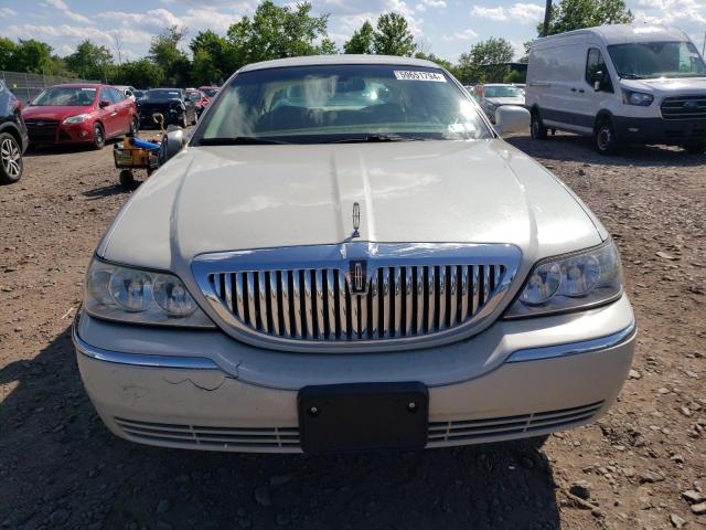 Photo 4 VIN: 1LNHM81W26Y606897 - LINCOLN TOWNCAR 