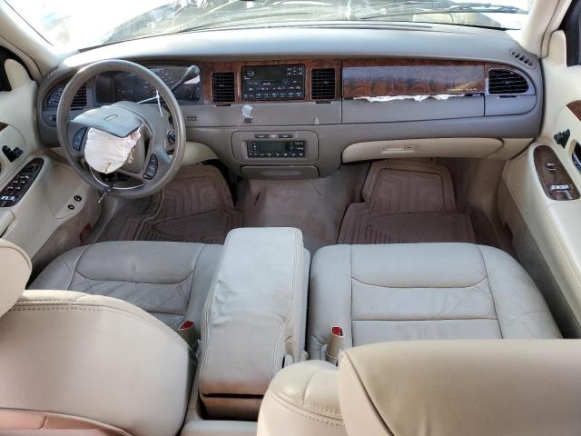 Photo 7 VIN: 1LNHM81W2XY654630 - LINCOLN TOWNCAR 