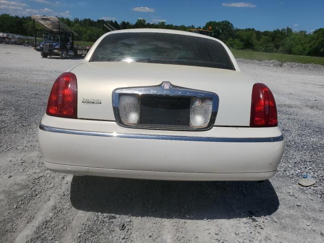 Photo 5 VIN: 1LNHM81W32Y613867 - LINCOLN TOWNCAR 