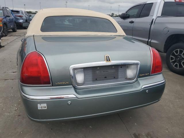 Photo 5 VIN: 1LNHM81W35Y604400 - LINCOLN TOWN CAR S 