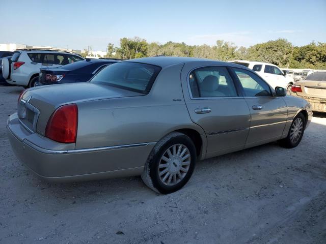 Photo 2 VIN: 1LNHM81W35Y668534 - LINCOLN TOWNCAR 