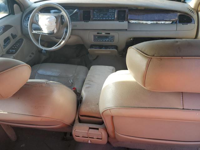 Photo 7 VIN: 1LNHM81W3YY936535 - LINCOLN TOWN CAR E 