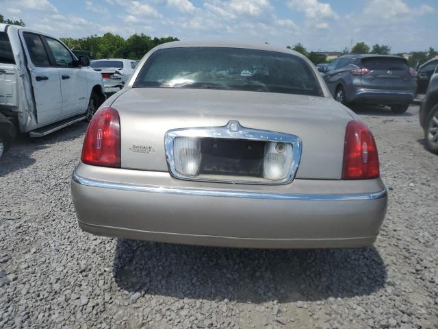 Photo 5 VIN: 1LNHM81W41Y706878 - LINCOLN TOWNCAR 