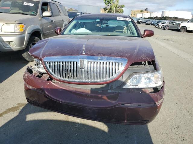 Photo 4 VIN: 1LNHM81W43Y616858 - LINCOLN TOWN CAR E 