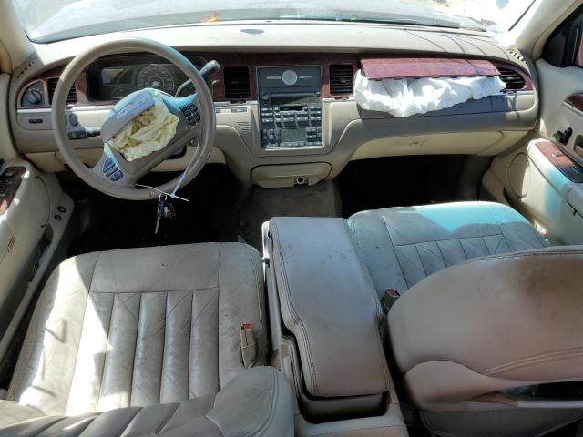 Photo 7 VIN: 1LNHM81W43Y616858 - LINCOLN TOWN CAR E 