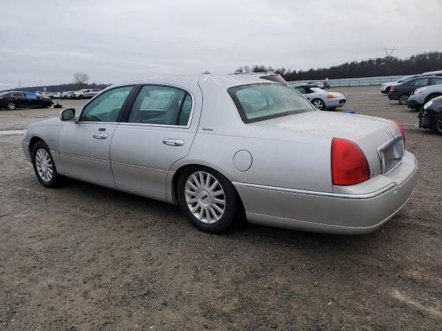 Photo 1 VIN: 1LNHM81W44Y667553 - LINCOLN TOWNCAR 