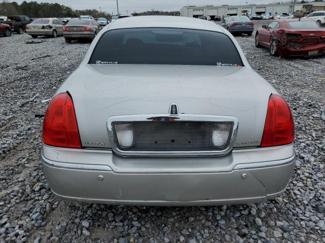 Photo 5 VIN: 1LNHM81W45Y643299 - LINCOLN TOWN CAR S 